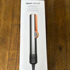 Brand New Dyson Airstraight New in Box (flatiron)